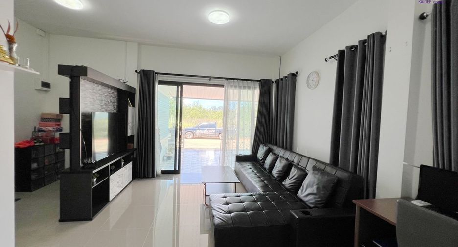 For sale 2 bedrooms house in Kanchanadit, Surat Thani