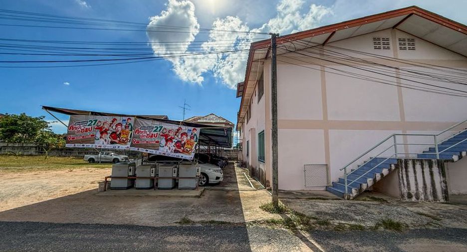 Gewerbefläche zum Kauf mit 14 Zimmer in Si Racha, Chonburi