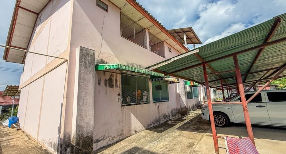 Gewerbefläche zum Kauf mit 14 Zimmer in Si Racha, Chonburi