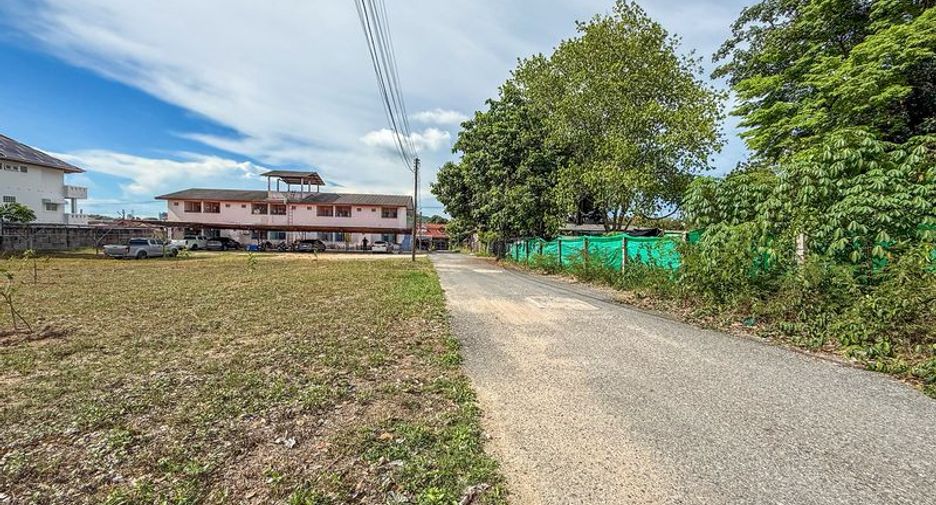 Gewerbefläche zum Kauf mit 14 Zimmer in Si Racha, Chonburi