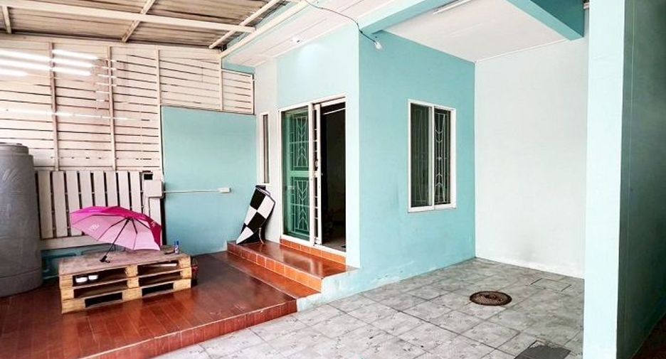 For sale 3 bedrooms townhouse in Min Buri, Bangkok
