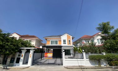 For sale 3 bedrooms house in Mueang Nonthaburi, Nonthaburi