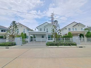 For rent そして for sale 3 Beds house in Lat Krabang, Bangkok