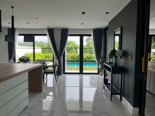 For sale 5 bed villa in Bang Lamung, Chonburi