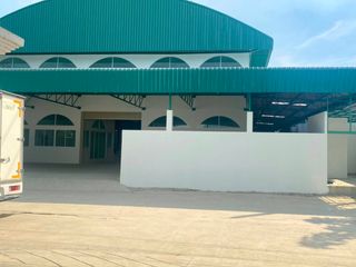 For sale 8 bed warehouse in Mueang Samut Sakhon, Samut Sakhon