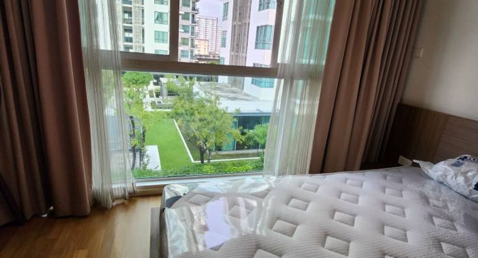 For rent 2 ベッドルーム condo in Phra Khanong, Bangkok