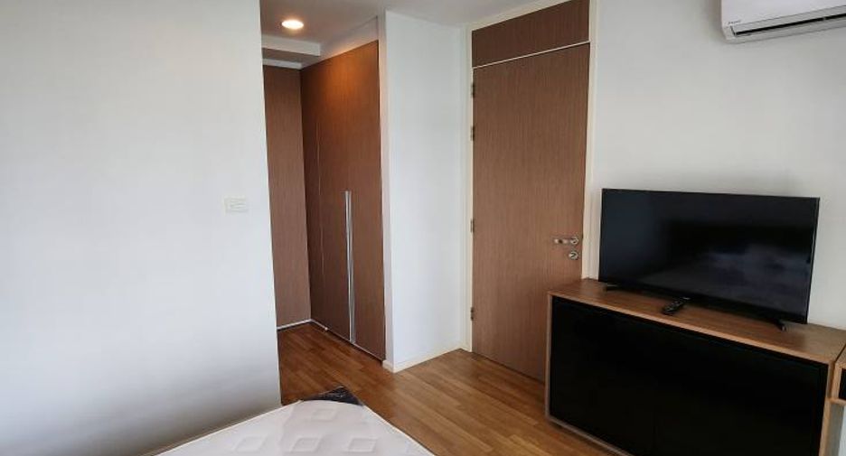 For rent 2 ベッドルーム condo in Phra Khanong, Bangkok