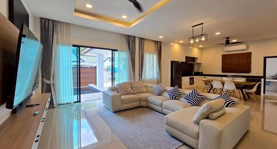 For sale 3 bedrooms villa in Bang Lamung, Chonburi