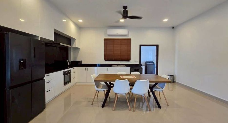 For sale 3 bedrooms villa in Bang Lamung, Chonburi
