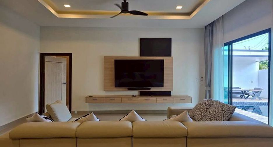 For sale 3 bedrooms villa in Bang Lamung, Chonburi