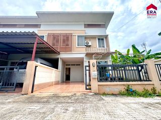 For sale 3 bed townhouse in Mueang Surat Thani, Surat Thani