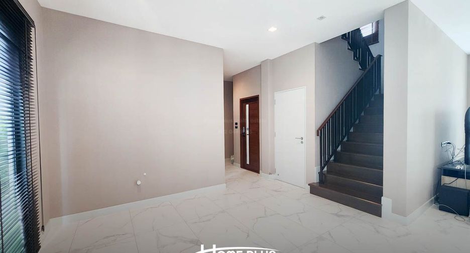 For sale 4 bedrooms house in Chatuchak, Bangkok
