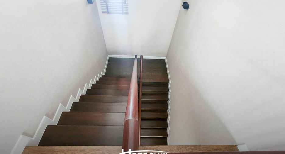 For sale 4 bedrooms house in Chatuchak, Bangkok