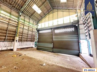 For sale 4 bed warehouse in Mueang Samut Prakan, Samut Prakan
