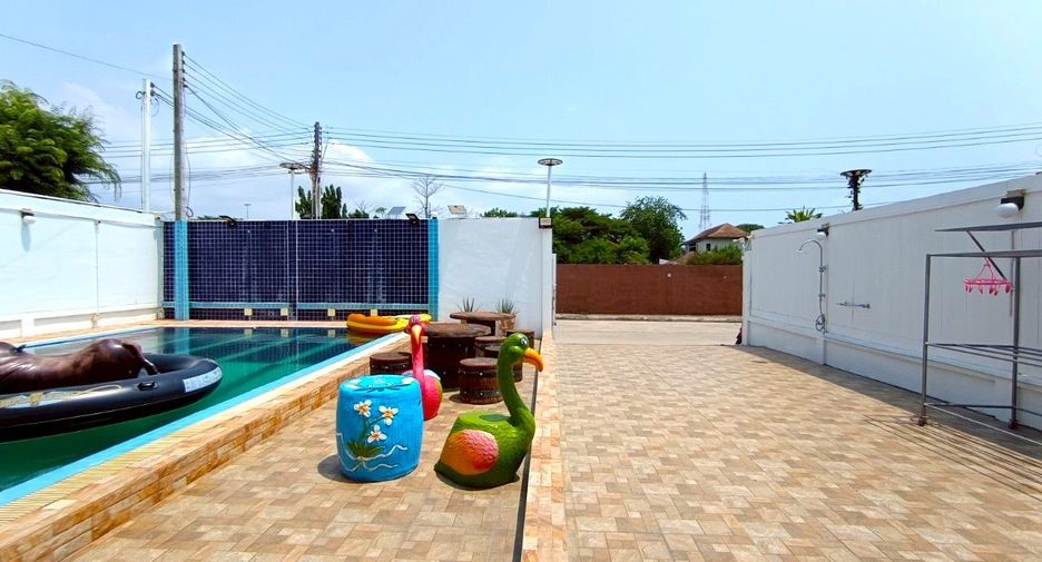 Haus zur Miete und zum Kauf mit 8 Zimmer in Bang Lamung, Chonburi
