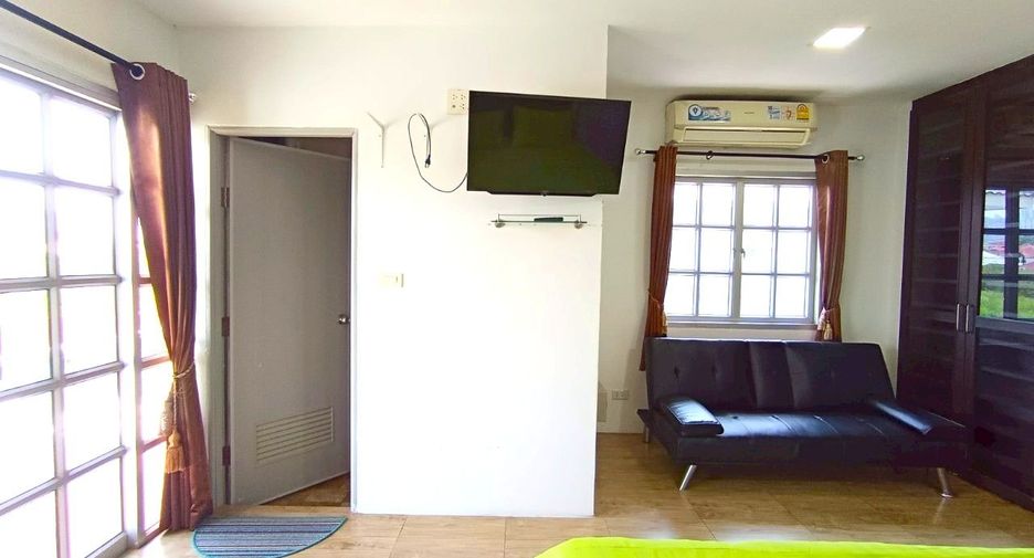 Haus zur Miete und zum Kauf mit 8 Zimmer in Bang Lamung, Chonburi