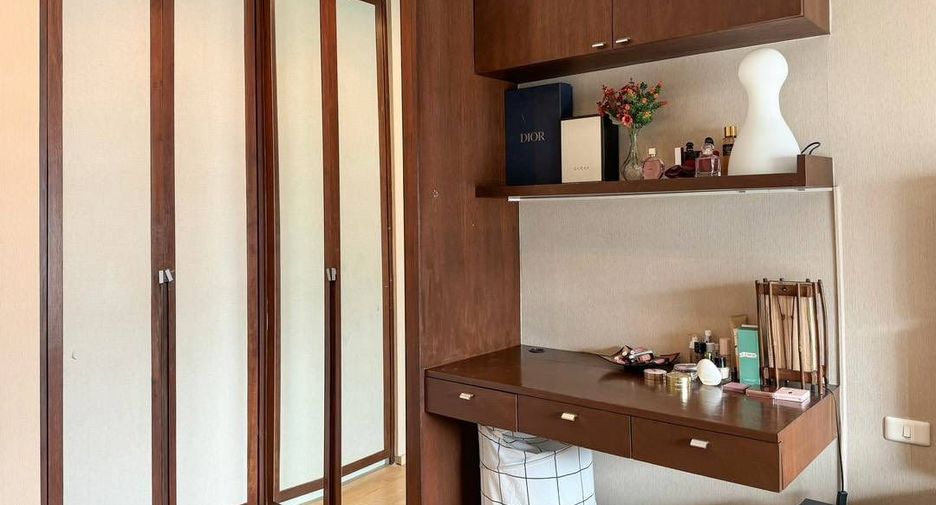 À louer et à vendre 1 chambre condo à Khlong Toei, Bangkok