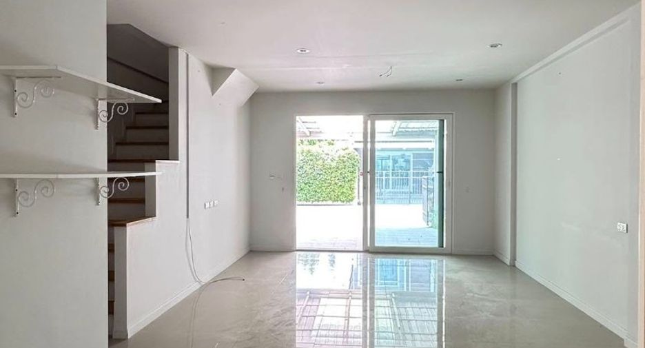 Casa en venta de 3 habitaciones en Mueang Nakhon Ratchasima, Nakhon Ratchasima