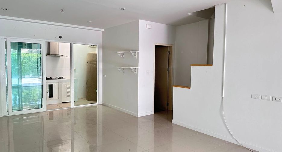 Casa en venta de 3 habitaciones en Mueang Nakhon Ratchasima, Nakhon Ratchasima