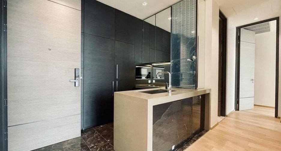 Wohnung zur Miete mit 2 Zimmer in Pathum Wan, Bangkok