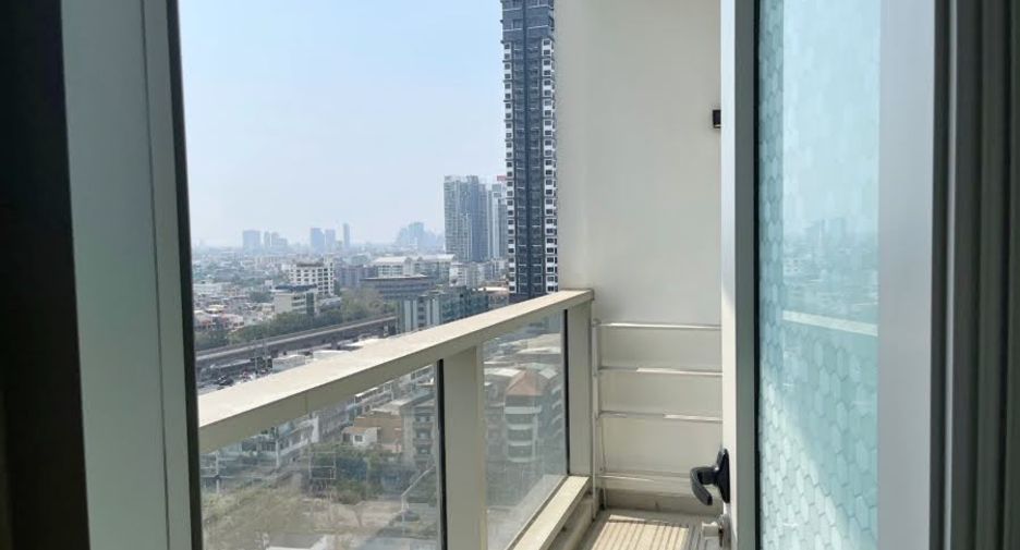 Condo en alquiler de 1 habitaciones en Sathon, Bangkok
