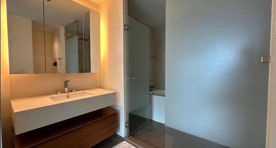 Condo en alquiler de 1 habitaciones en Sathon, Bangkok