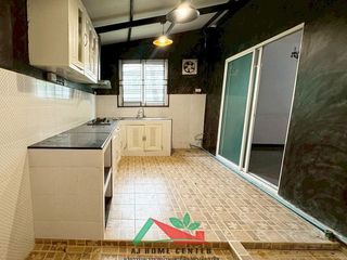 For sale 3 bed townhouse in Mueang Pathum Thani, Pathum Thani