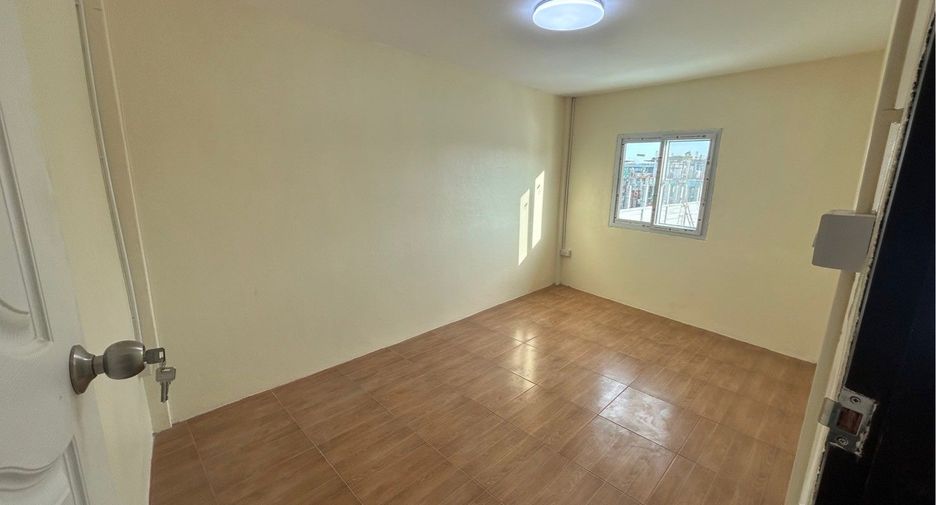 For sale 2 bedrooms townhouse in Bueng Kum, Bangkok