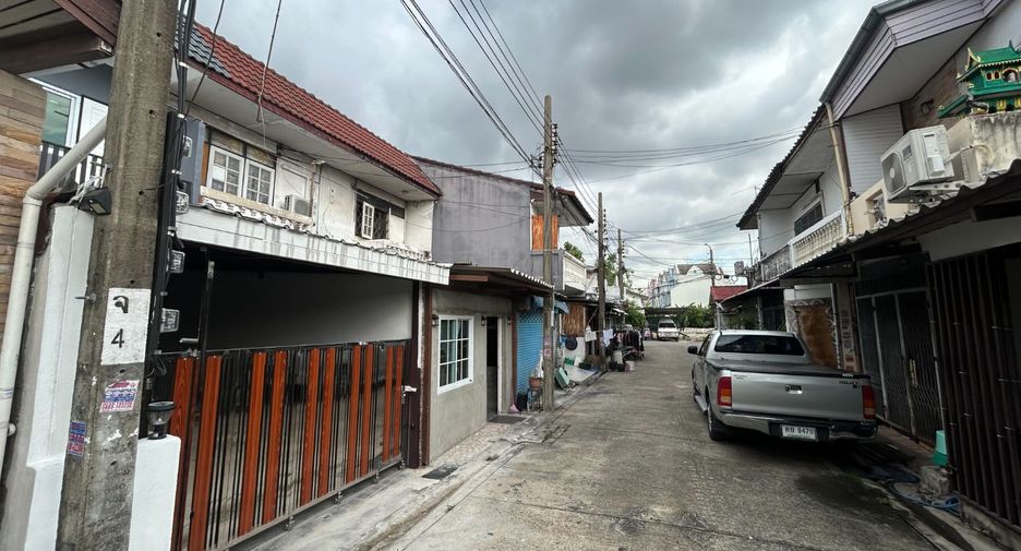 For sale 2 bedrooms townhouse in Bueng Kum, Bangkok
