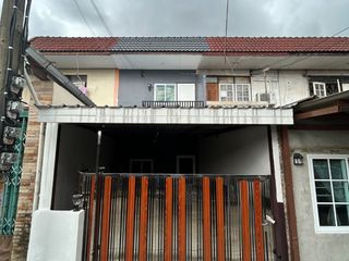 For sale 2 bed townhouse in Bueng Kum, Bangkok