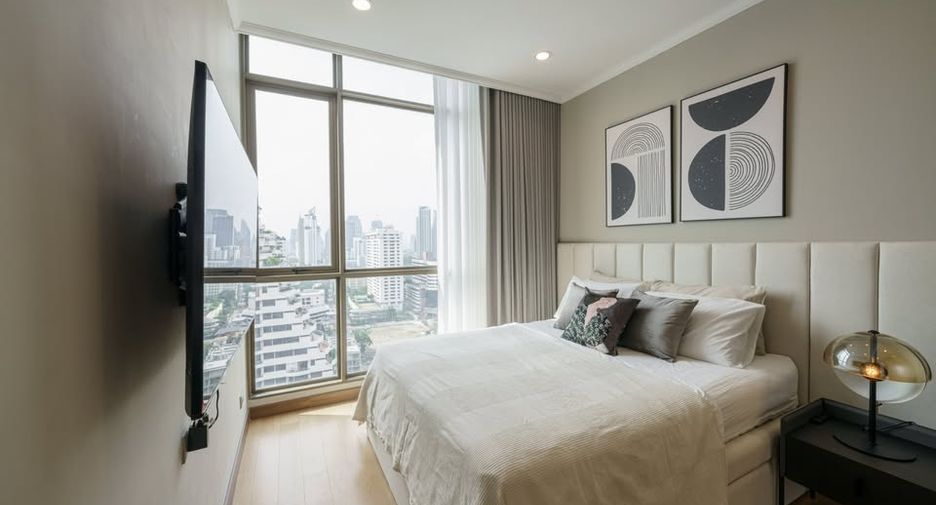 For rent 2 bedrooms condo in Watthana, Bangkok