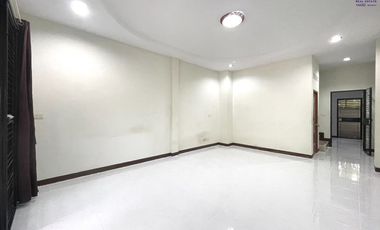 For sale 2 bedrooms house in Mueang Surat Thani, Surat Thani