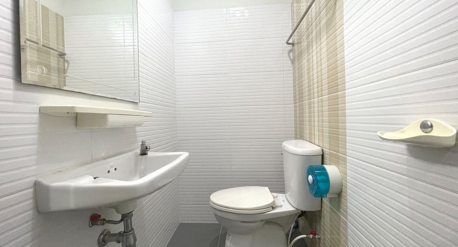 For sale 2 bedrooms house in Mueang Surat Thani, Surat Thani