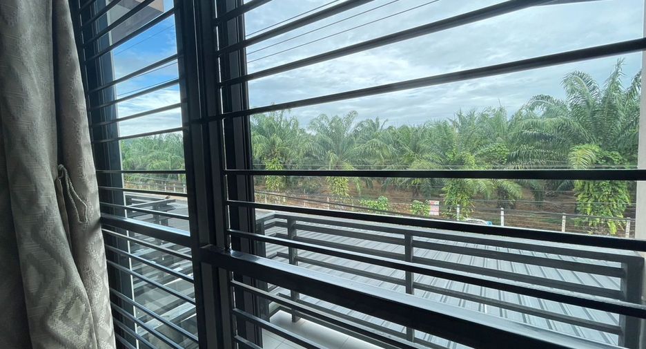 For sale 2 bedrooms house in Mueang Surat Thani, Surat Thani