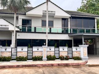 For sale 4 bed villa in Bang Lamung, Chonburi