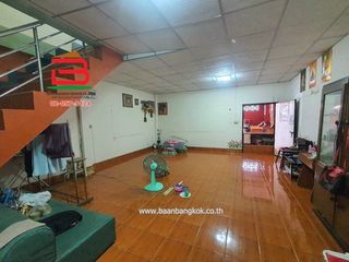 For sale 4 bedrooms townhouse in Don Mueang, Bangkok