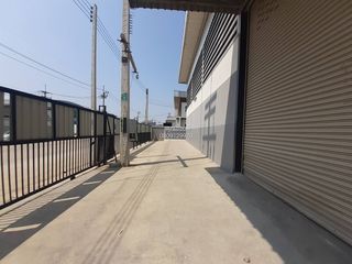 For rent 3 bed warehouse in Mueang Samut Sakhon, Samut Sakhon