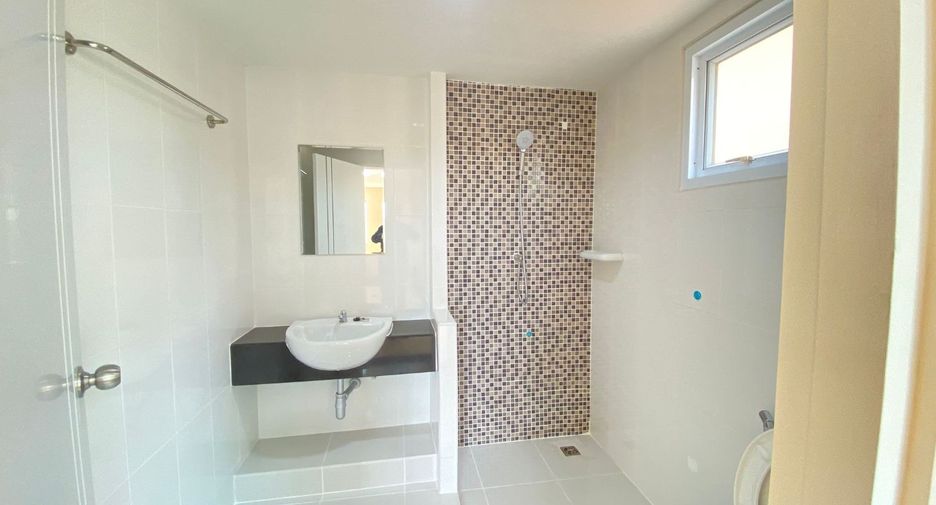 For sale 3 bedrooms house in Thawi Watthana, Bangkok