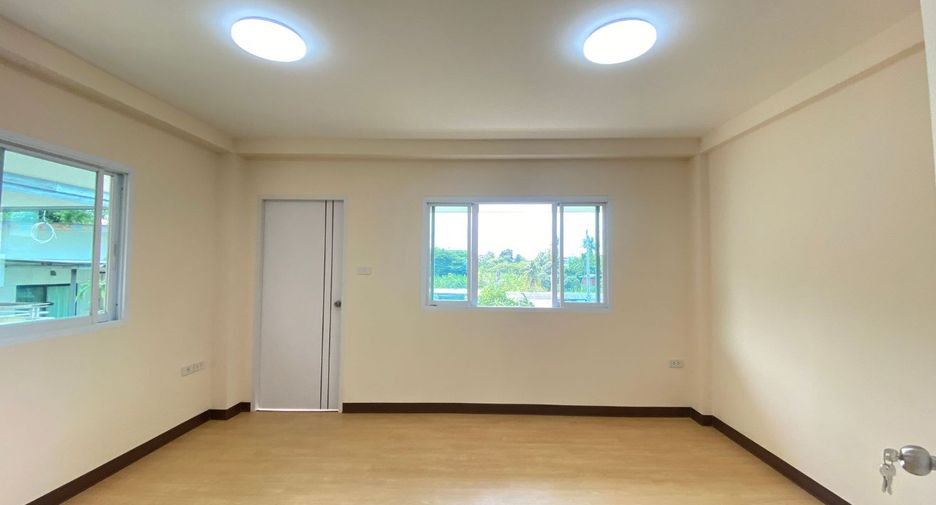 For sale 3 bedrooms house in Thawi Watthana, Bangkok