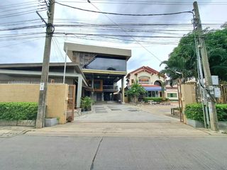 For rent and for sale 15 bed warehouse in Nong Khaem, Bangkok