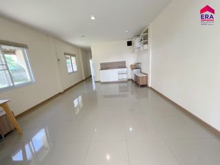 For sale 1 bed townhouse in Mueang Surat Thani, Surat Thani
