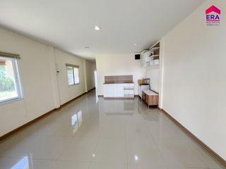 For sale 1 bed townhouse in Mueang Surat Thani, Surat Thani