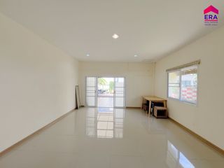For sale 1 bed townhouse in Mueang Surat Thani, Surat Thani