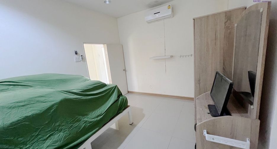 For sale 1 bed townhouse in Mueang Surat Thani, Surat Thani