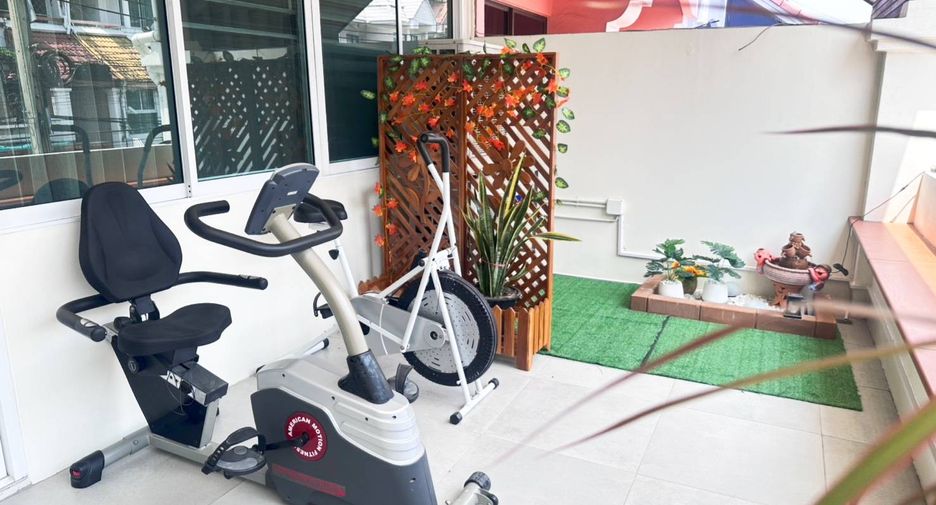 Hotel zum Kauf mit 7 Zimmer in Prawet, Bangkok
