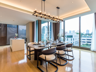 For rent and for sale 2 bed condo in Pathum Wan, Bangkok