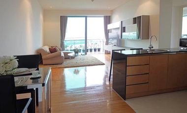 For rent 2 bedrooms condo in Yan Nawa, Bangkok