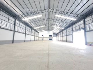 For sale 4 bed warehouse in Krathum Baen, Samut Sakhon