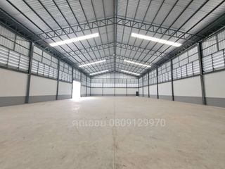 For sale 4 bed warehouse in Krathum Baen, Samut Sakhon