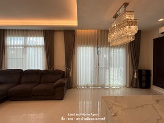 For sale 3 Beds house in Prawet, Bangkok